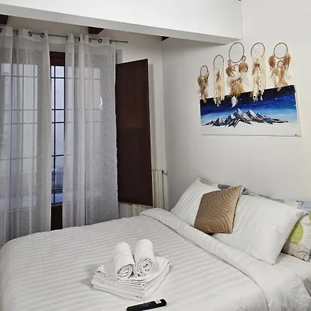 Monnalisa House - Centro Storico - Indipendente Imola