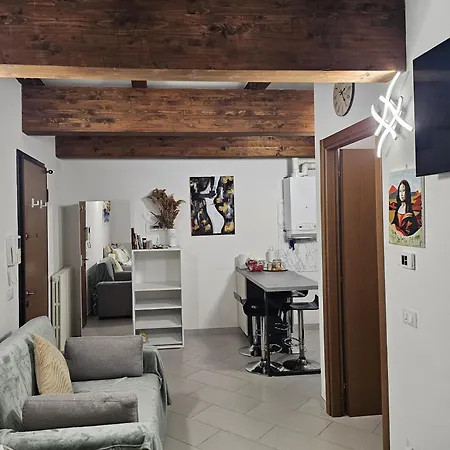 Apartment Monnalisa House - Centro Storico - Indipendente *