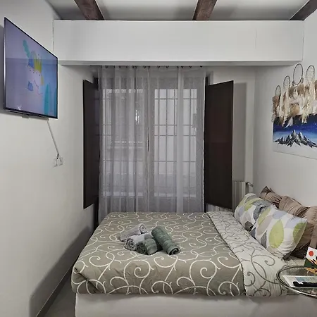 Apartment Monnalisa House - Centro Storico - Indipendente *