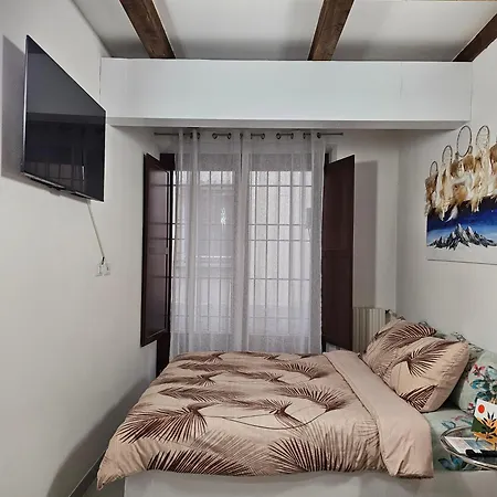 Apartment Monnalisa House - Centro Storico - Indipendente Imola