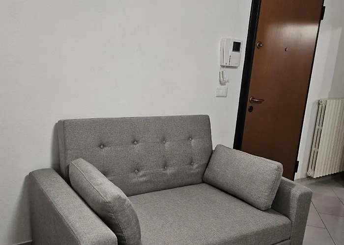 Monnalisa House - Centro Storico - Indipendente * Imola