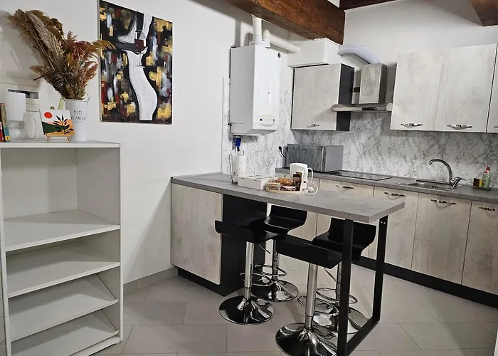 Monnalisa House - Centro Storico - Indipendente * Imola