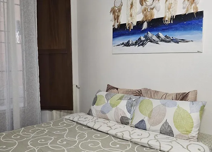 Monnalisa House - Centro Storico - Indipendente * Imola